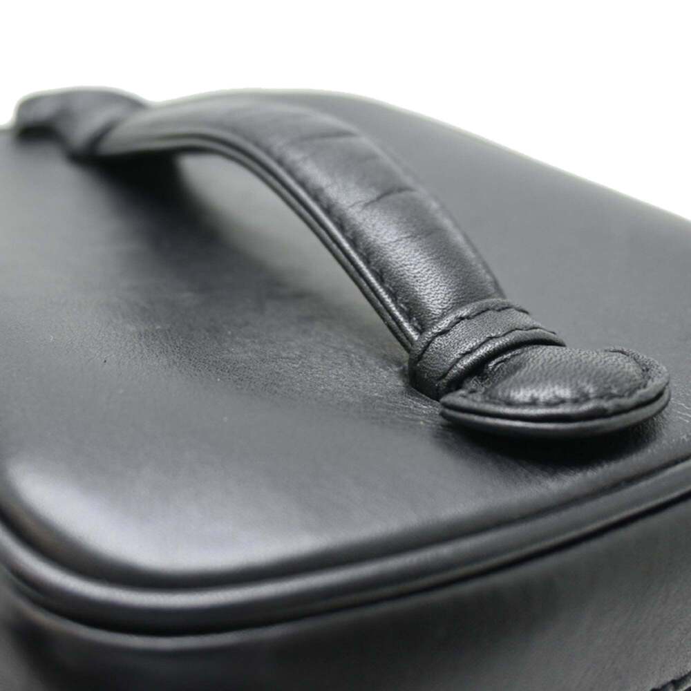 CHANEL Black Lambskin Leather Vanity Bag - Picture 5 of 10